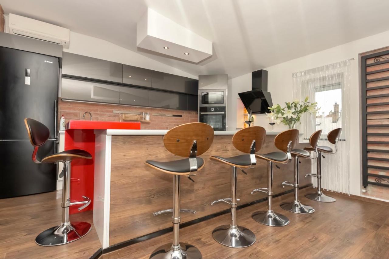 Nightingale Luxury Apartment Будапеща Екстериор снимка