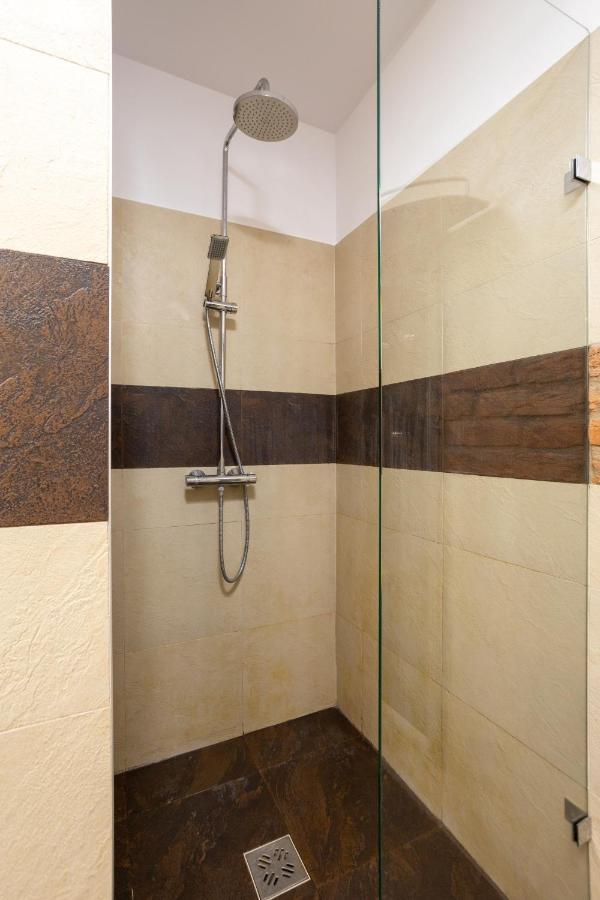 Nightingale Luxury Apartment Будапеща Екстериор снимка